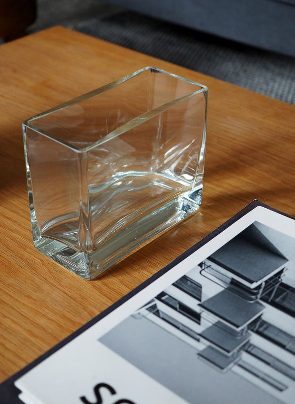 simple squared glass vase