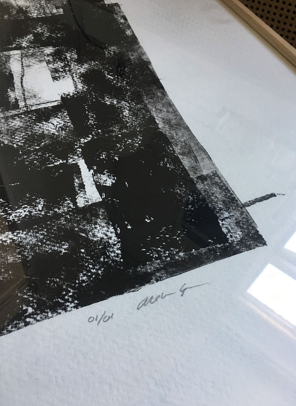 limited edition black lino 09